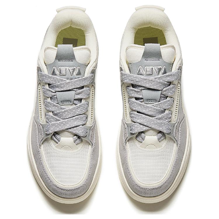 Anta Comfortable Minimalist Slip Resistant Shock Absorbing Durable Low Top Sneakers Men Sneakers White Gray 112428041-1
