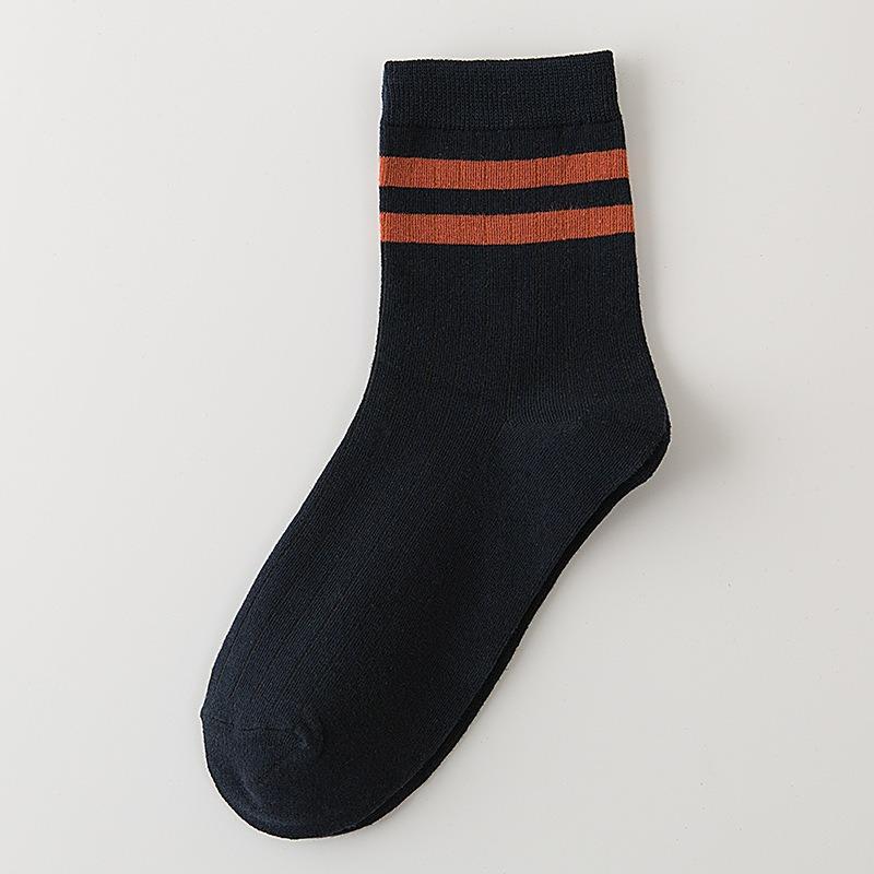 Men's Autumn and Winter Casual Fashion Pull A Parallel Bar In The Tube Cotton Socks