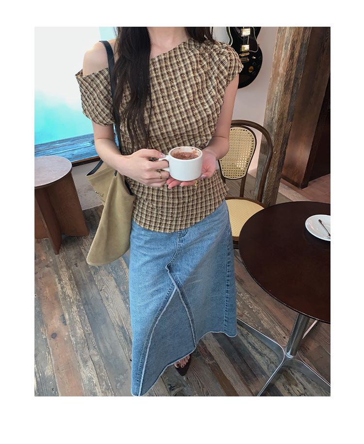2025 Summer French Design Plaid Off-Shoulder Slim Fit Top for Women
