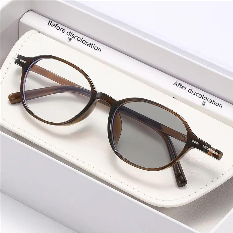 

Light Sensitive Color Changing Presbyopia Glasses Retro Ultra Light Round Frame Anti Blue Light Presbyopia Glasses 8888 0 коричневий
