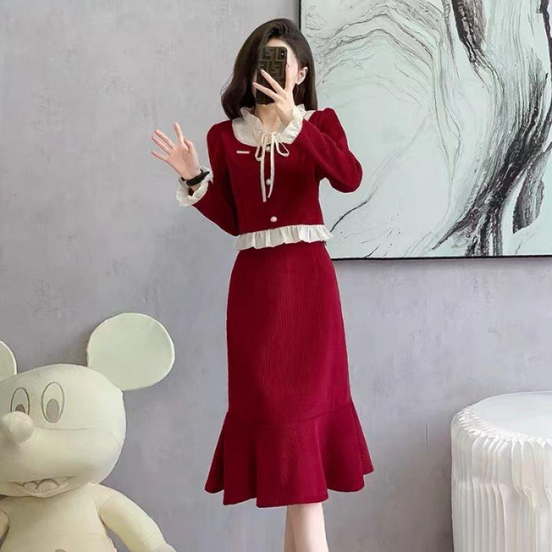With a coat, retro Xiaoxiangfeng top, skirt design is chic, celebrity inner wear, waist and thin suit