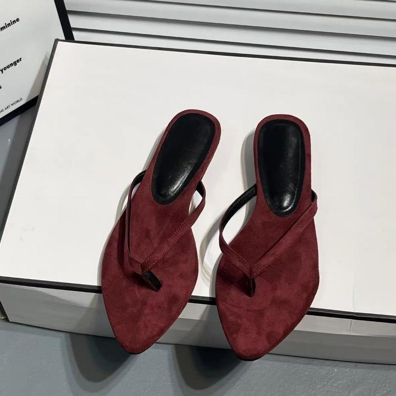 Fashion 2025 Plus Size Flip Flops Women's Slippers Summer Hot Sale Pointed Toe Low Heel Sandals Outdoor Concise Daily Beach Slippers