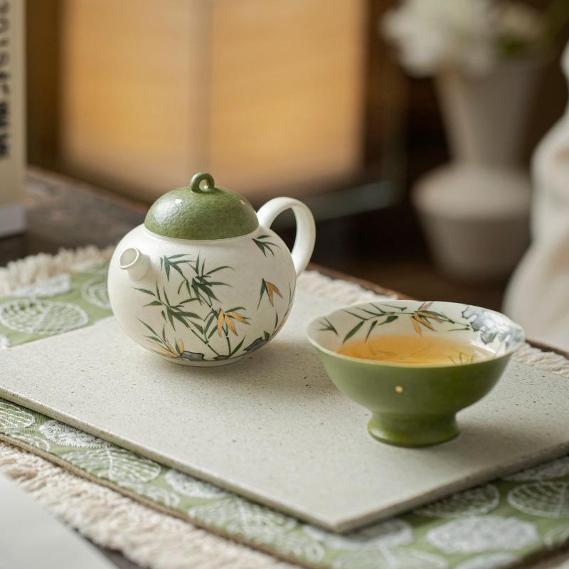 New Chinese hand-painted gold-painted bamboo ceramic teapot ball hole filter household tea anti-scalding hand single pot Kung Fu tea set