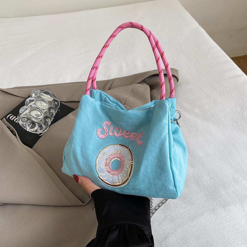 

Embroidered nylon messenger bag mini Japanese casual bag shoulder chain messenger bag 2025 summer new messenger bag синий