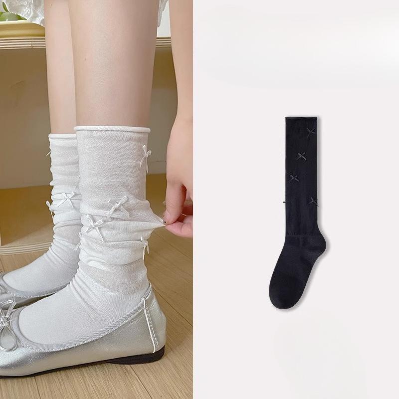 

Female Spring and Autumn Sweet Bow Mesh Stitching Show Skinny Leg Pile Socks 1 pair