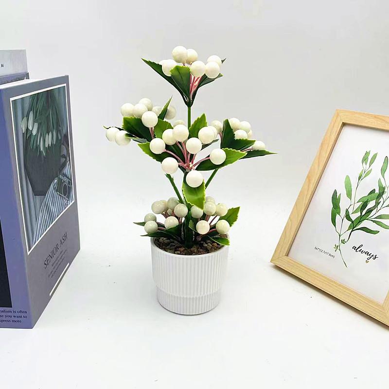 Potted Simulated Berry Plant Artificial Green Plant With Stone Decoration