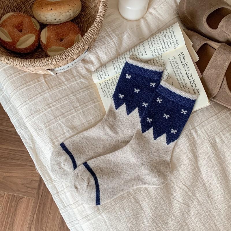 Small Bow Wool Socks Navy Blue Socks Medium Tube Socks Retro Contrasting Color Winter Warm Thickened Socks One size
