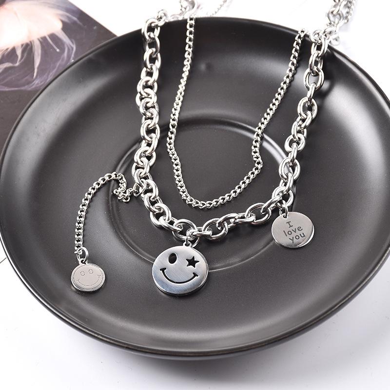 

Chain smiling face necklace - fashionable and unique double-layer pendant collar chain sweater chain neck chain