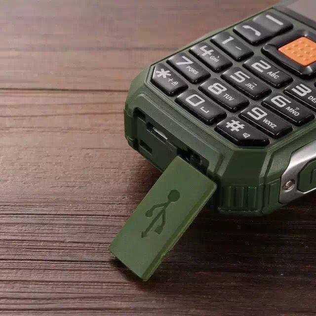 

Rugged Military-Grade Senior Phone with Extended Battery & Power Bank Floral +5 Yuan