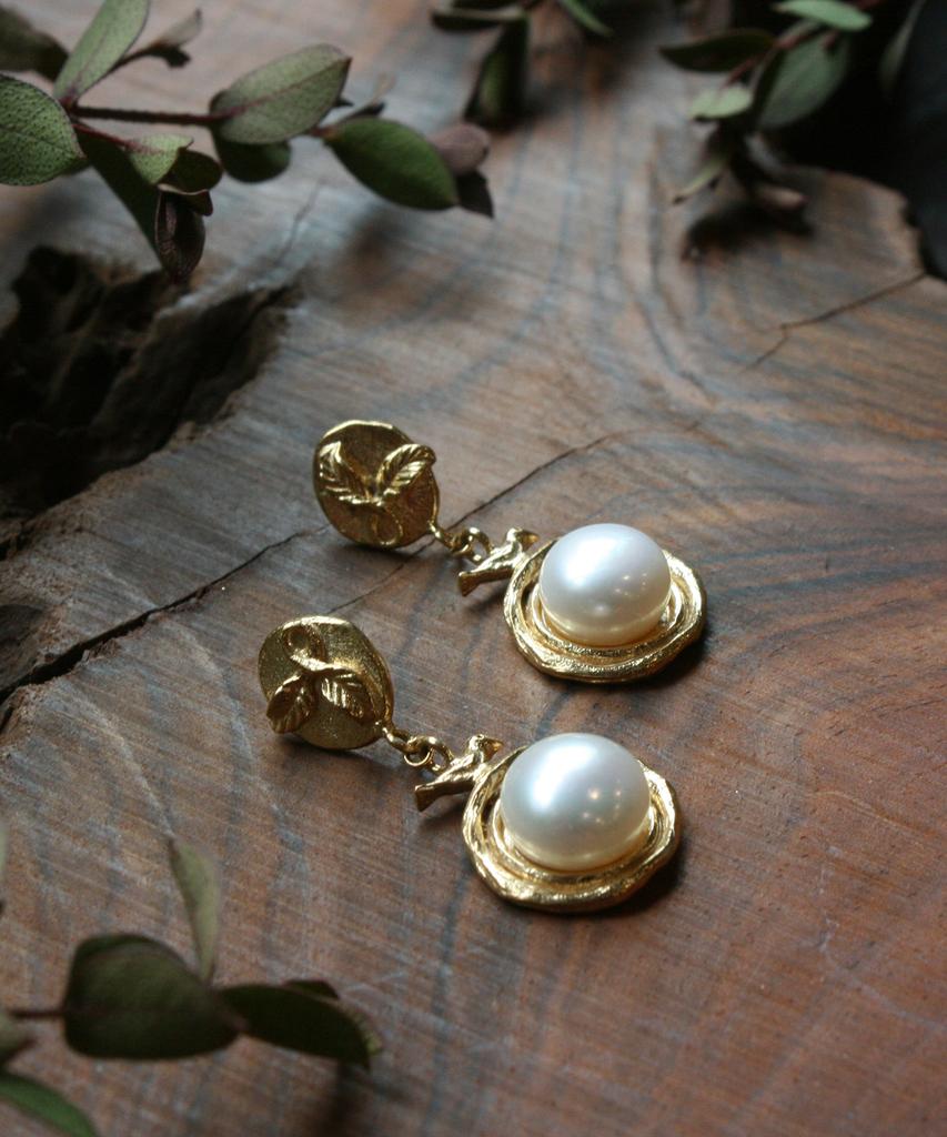 Iris Forest Pearl Bird Earrings _01