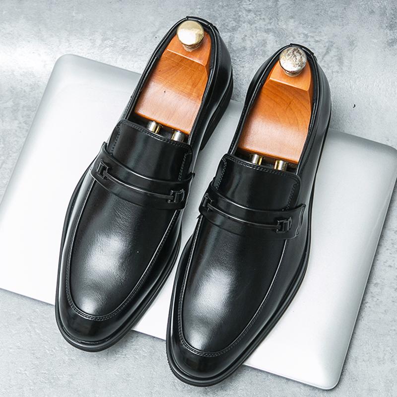 

Мода Новые Мужские Остроносые Туфли из Лакированной Кожи на Металлической Пуговице Повседневные Лоферы Мужские Свадебные Туфли для Выпускного Вечера Zapatos Hombre 38
