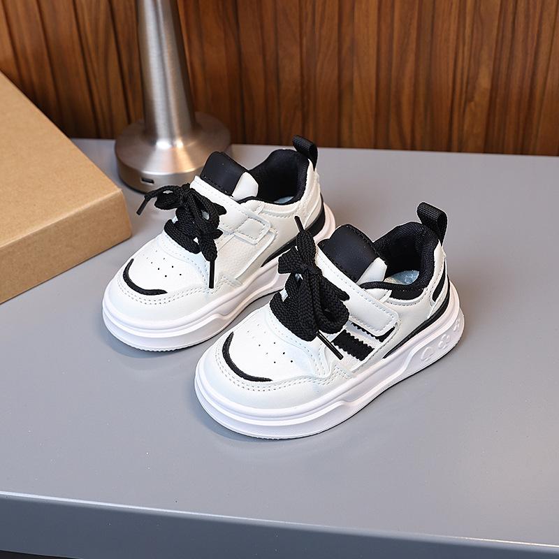 Children's White Sneakers, New Summer Models for Boys and Girls, Breathable Casual Leather Panel Shoes, Baby Single Shoes