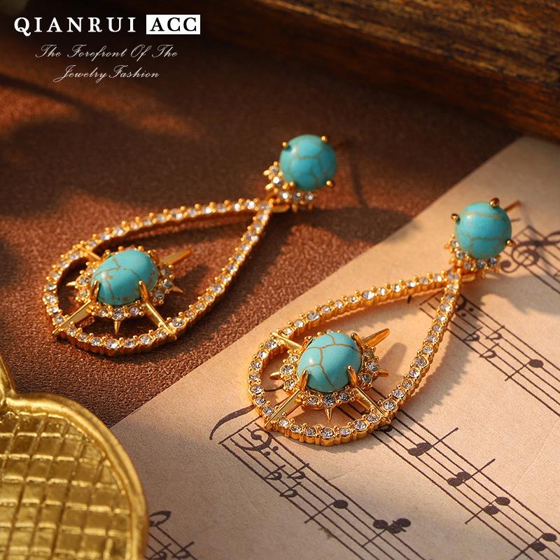

Zircon Micro-Paved Teardrop Earrings - Retro French Style with Silver Needles