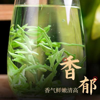 Bagātīga Longjing zaļā tēja Mingqian Spring Laba tēja Konservēta tēja Brīva tēja 50G
