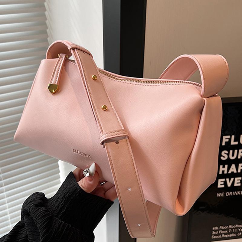 New simple Mori lightweight underarm pillow bag trendy women's bag small fresh shoulder messenger bag elegant shoulder bag