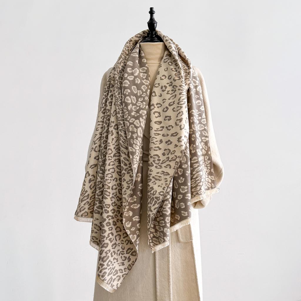 Design Leopard Printed Cashmere Scarf Women Winter Pashmina Shawls And Wraps Thick Warm Bufanda Stoles Blanket Luxury