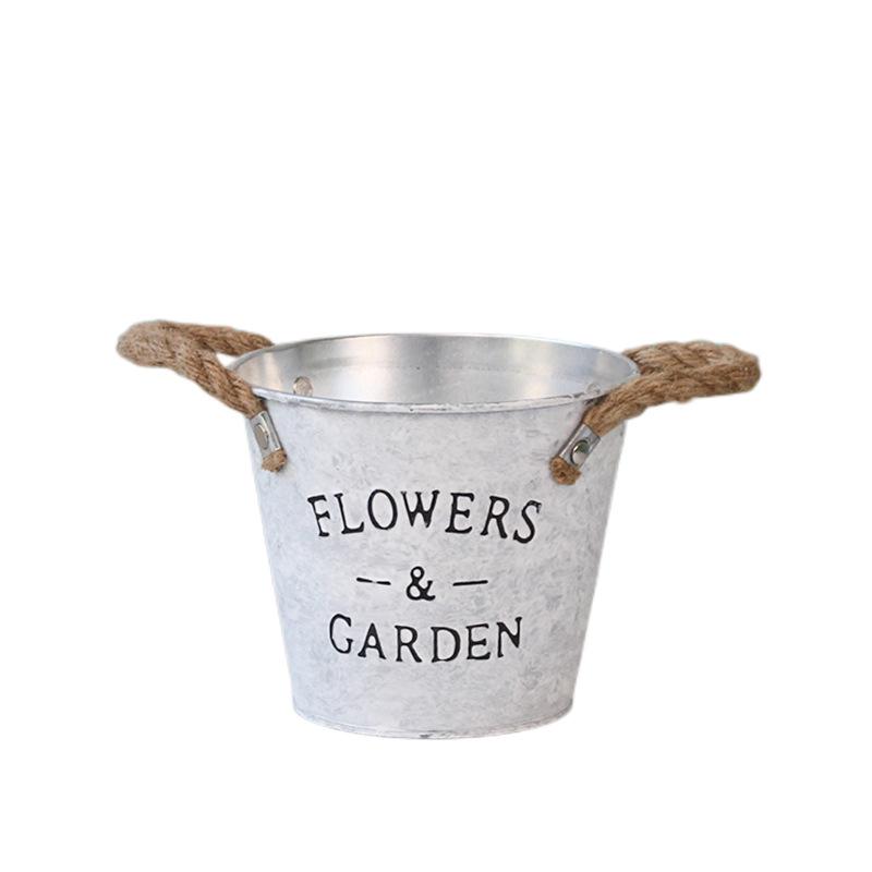 Small Retro Distressed Whitewashed Tin Flower Pot for Tabletop or Balcony Decor, Ideal for Succulents and Iron Lettering