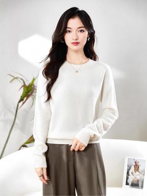 Women's Soft Cashmere Long Sleeve Sweater with Round Neck - Fashionable, Versatile, and Comfortable Knitwear.