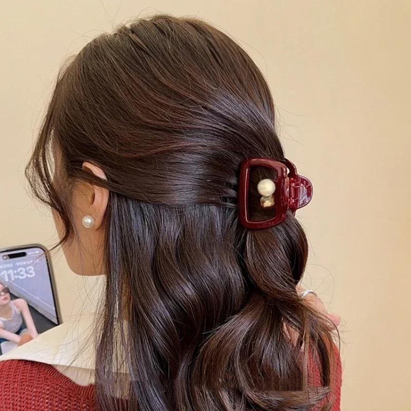 Elegant Crystal Pearl Medium Size Thick Thin Women's Hair Claw Clip Accessories Korean Star Red Black Catch Clamp Girls Headwear