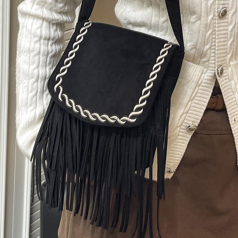 High-value Simple Retro Bag Women's 2025 New Fashion Shoulder Bag Suede Fringed Messenger Bucket Bag