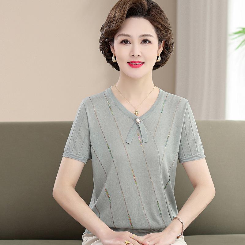 

Mom s Summer Ice Silk Knit Top - Short Sleeve, Small Size for Women Aged 40-50 3XL (120-135 jin) зелений/сірий колір
