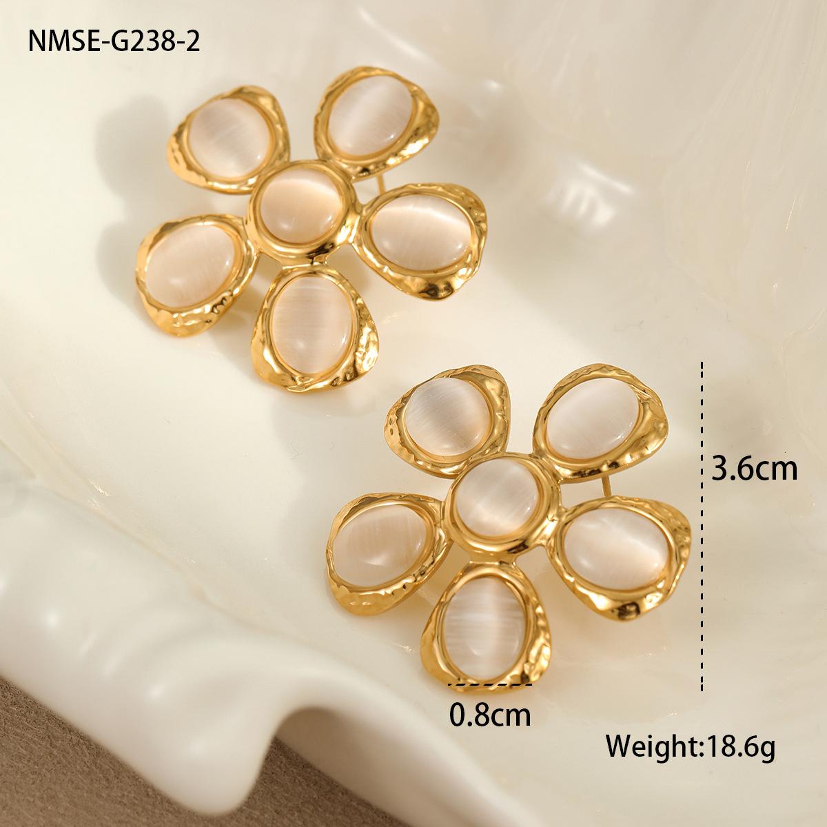 GEMCHIC Women s 18K Gold Stainless Steel Cat Eye Hammered Flower Earrings Vintage Style