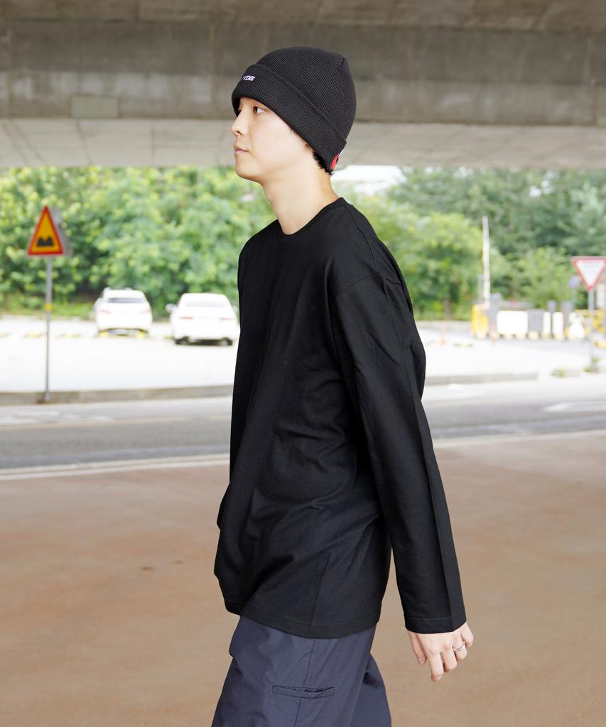 CREAM SODA LAB Solid Basic Long Sleeve Black