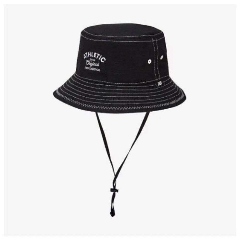 [New Balance] Hat PQC NK8BEF401U-19 Stitch Bucket Hat Black series