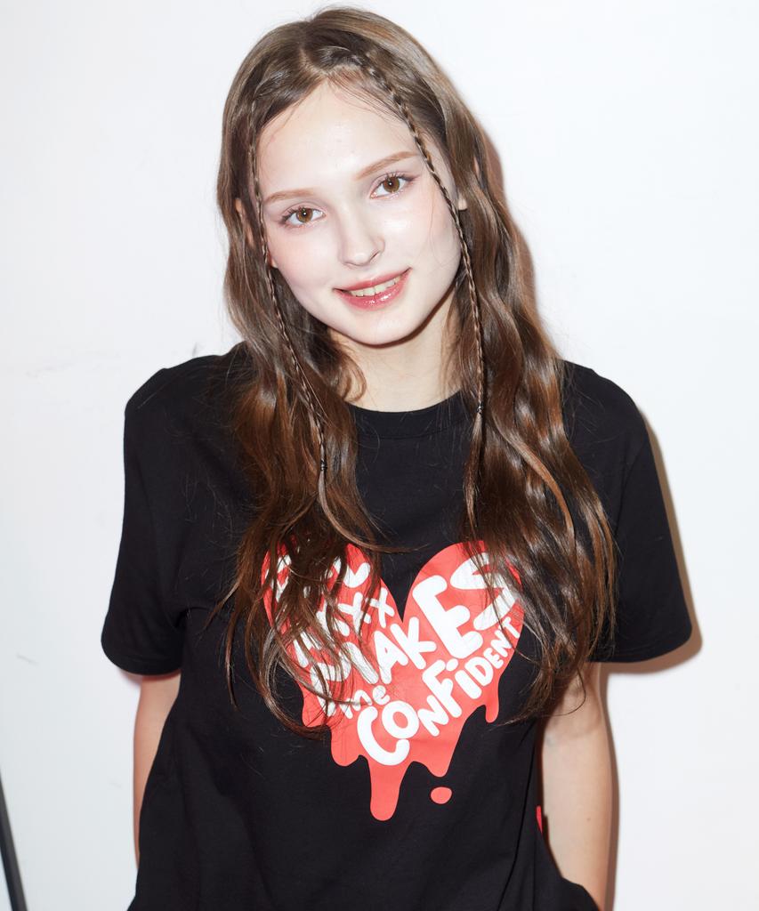 RXMC Melting Heart Graphic Short Sleeve T-Shirt_Black