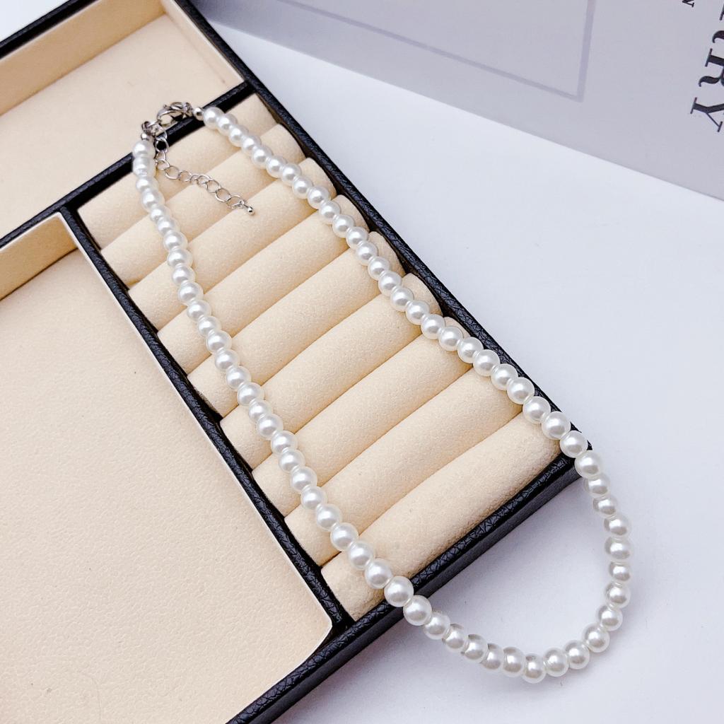 White Shell Pearl Necklace - Elegant & Luxurious Jewelry for Women