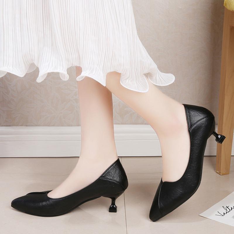 Not Tired Feet Professional Women's Shoes New Soft Leather High Heels Pointed Comfortable Middle Heel Black Work Temperament Single Shoes