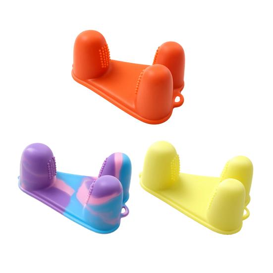 1/3Pcs Silicone Snack Clip Food Grade Chips Nuts Cookies Finger Clamp Dirty Hands Prevention Anti-Slip Food Picking Three Finger Cot Glove