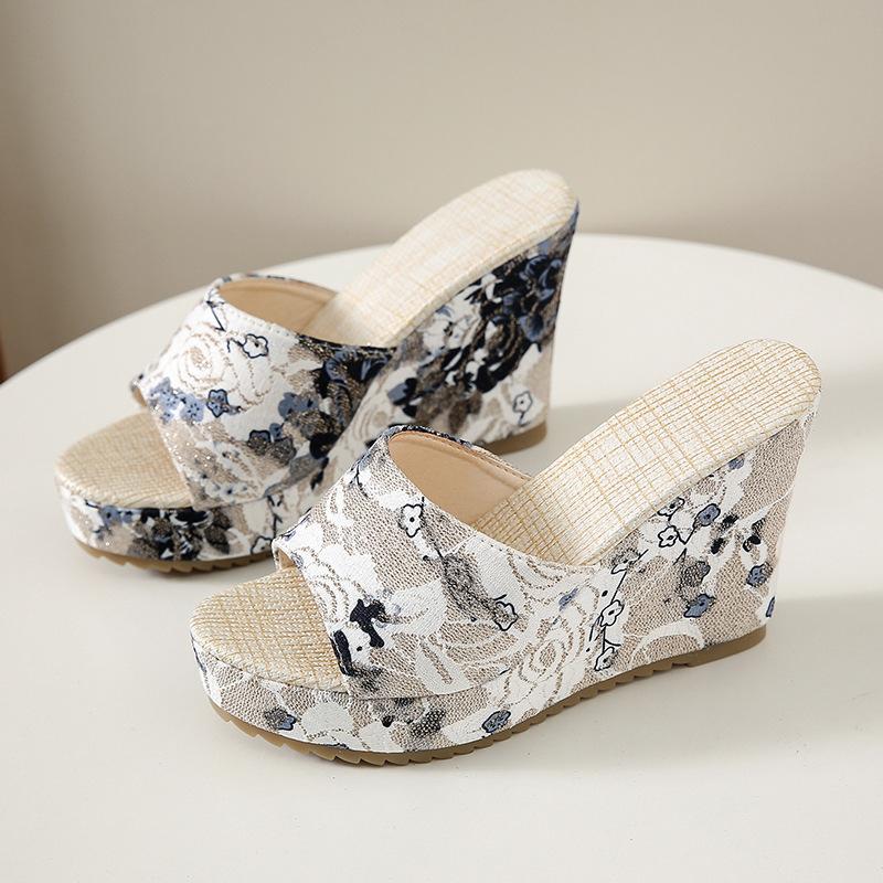 Large Slope Heel Printed Fashionable Slippers for Women In 2024, New Fashionable Thick Soled European and American Fish Mouth Roman Slippers