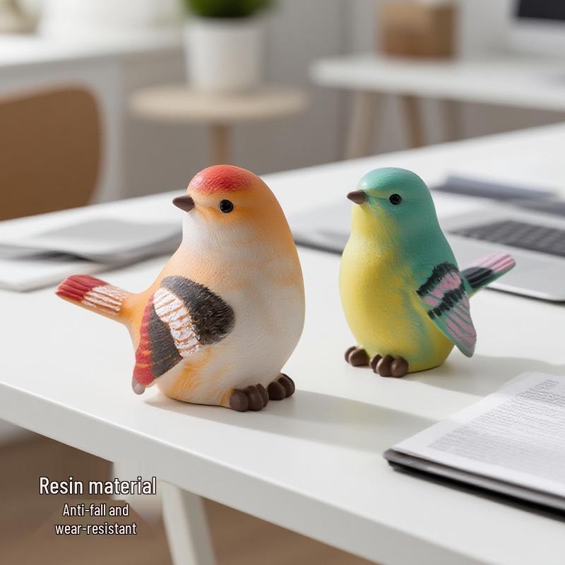 Elegant Enamel Magpie Figurine: High-Quality Small Bird Decoration for the Home