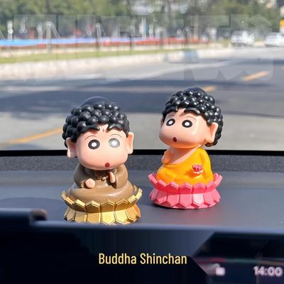 Lotus Buddha Crayon Shin-chan Figur: Trendiges Anime Auto Ornament & Desktop Puppe Geschenk.