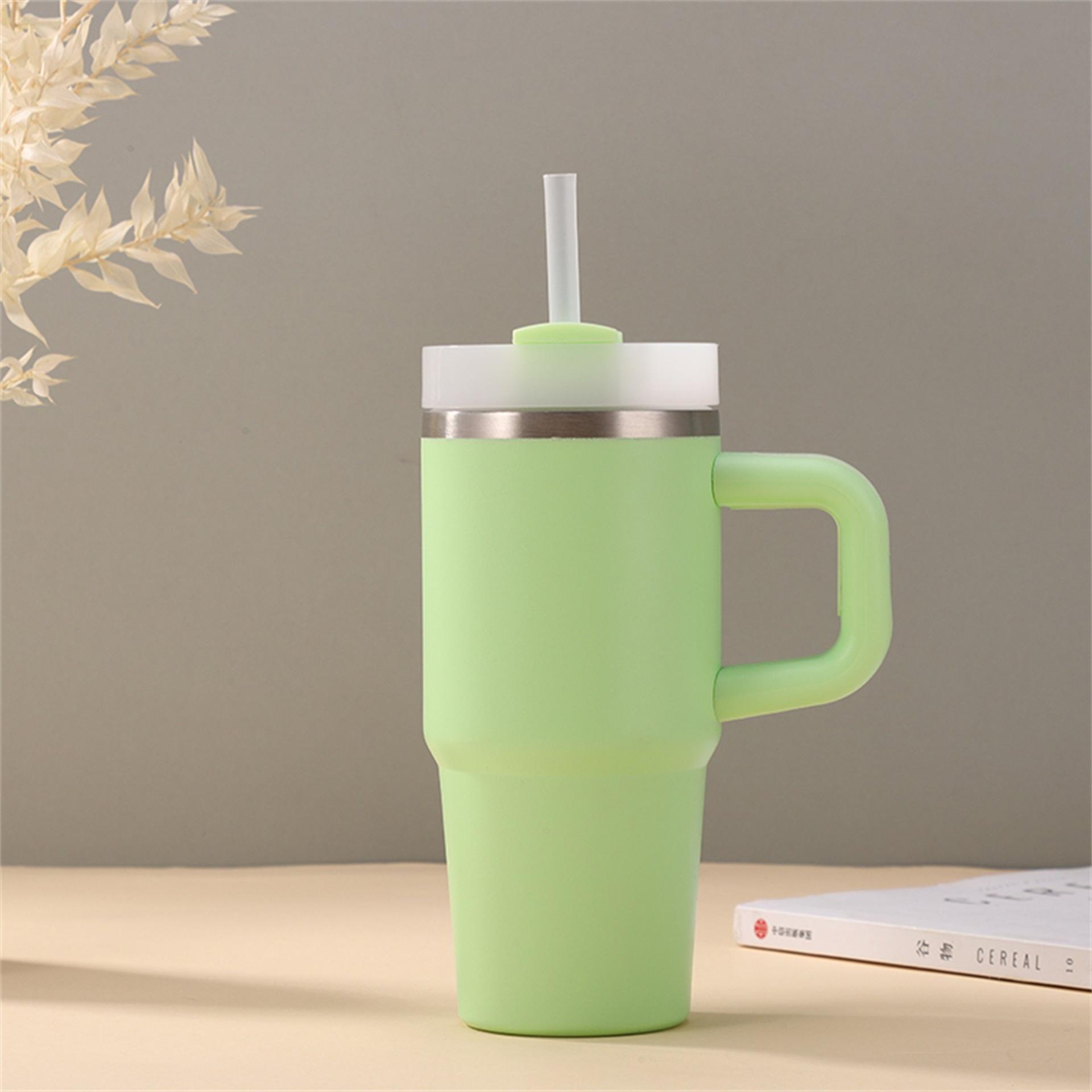 

Children s handle cup portable car cup multi-color mini car cup with straw water cup 14oz зелений