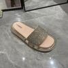 Ciabatte moda estiva da donna sandali comodi a fondo piatto color caramella 2025 nuove scarpe da spiaggia con cinturino in strass flash