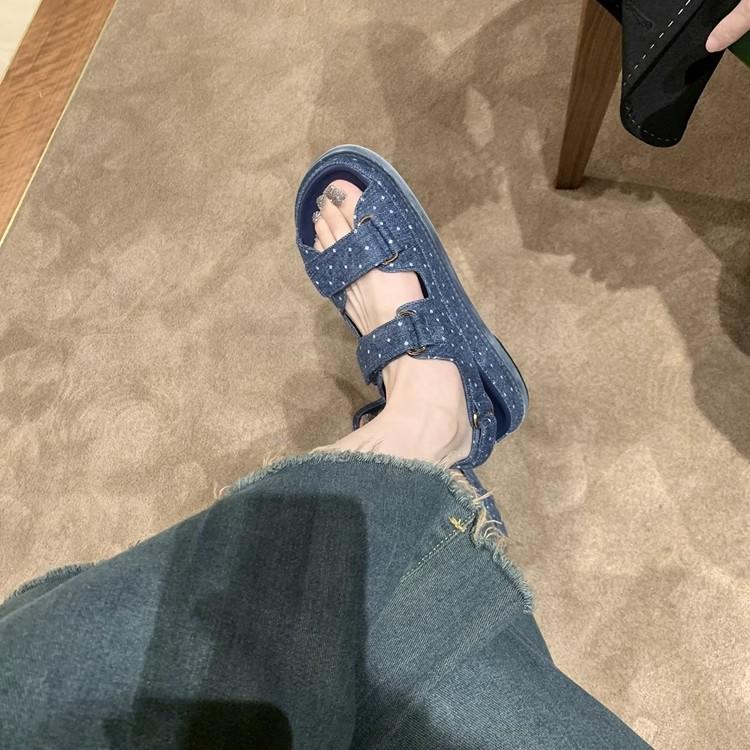 Xiaoxiangfeng summer sports versatile washed denim word with Velcro platform sandals women flat beach shoes