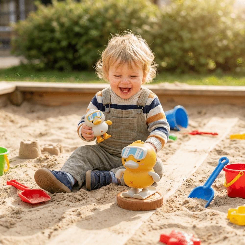 Clockwork Design Clockwork Duck Toy Plastic Material Jumping Duck Toy Skiing duck toy  Bathroom Toy