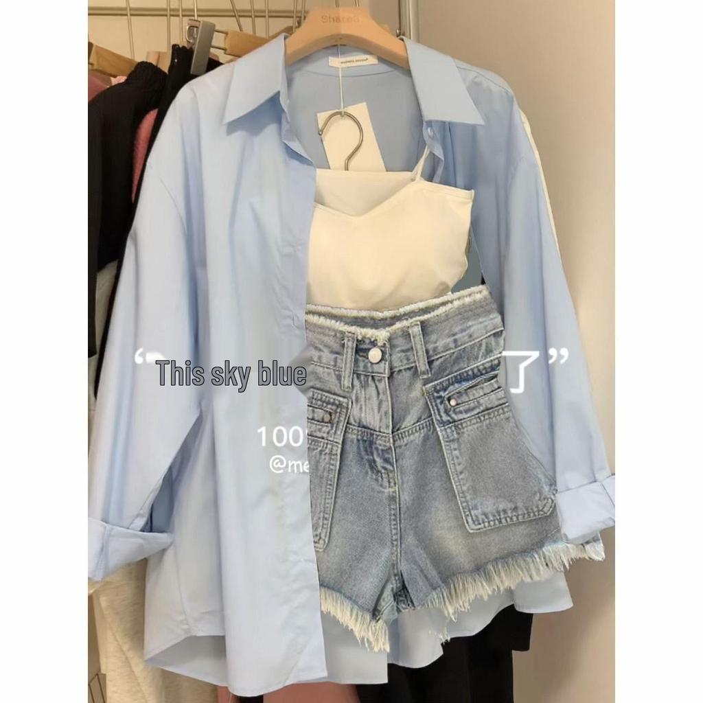 Damen-Sommerstil 2026: Vielseitiges Hemd, Top und Schlankmachende Jeans-Shorts Dreiteiliges Set