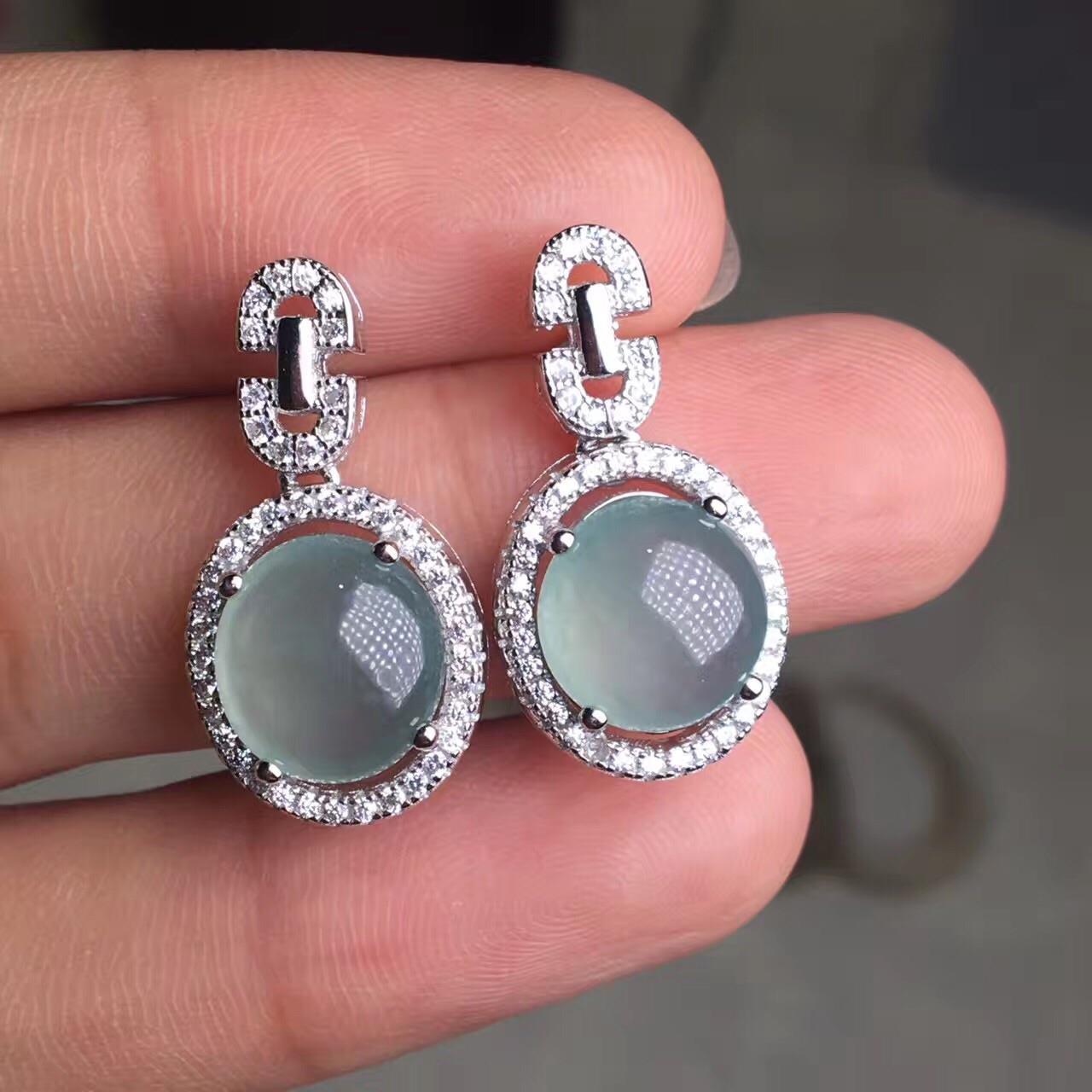 

Natural Chalcedony Oval Diamond Shining Craft Earrings Light Luxury Designer Original Charm Ladies Jewelry