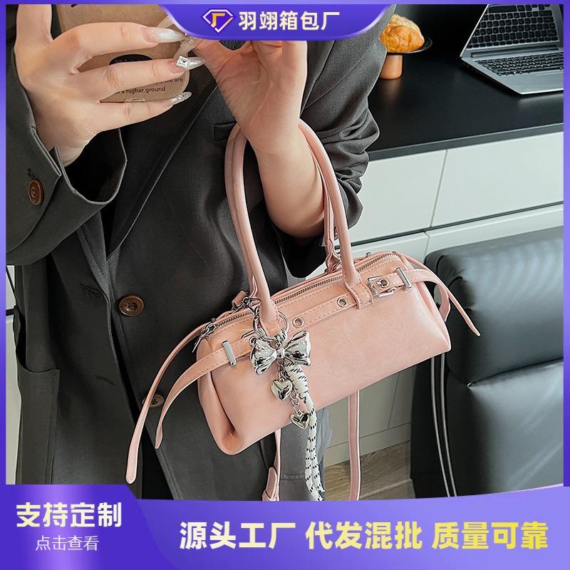 Premium Commuter Small Bag Women's New Spring and Summer Versatile Messenger Bag Fashionable Portable Pillow Bag