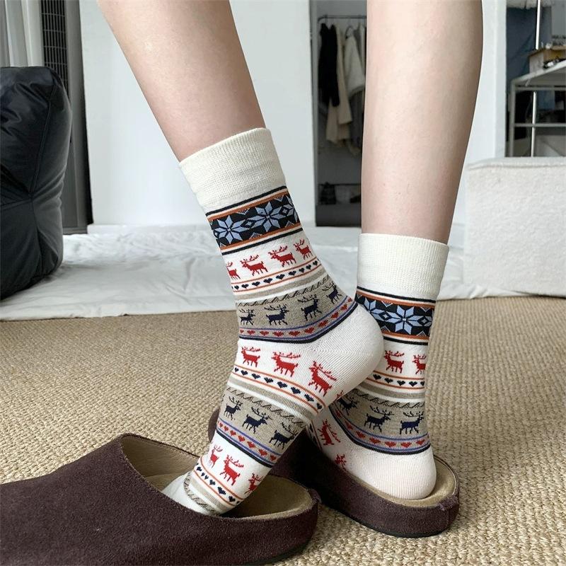 

Women s Autumn and Winter Fashion New Retro Cylinder Pile Socks 1 pair
