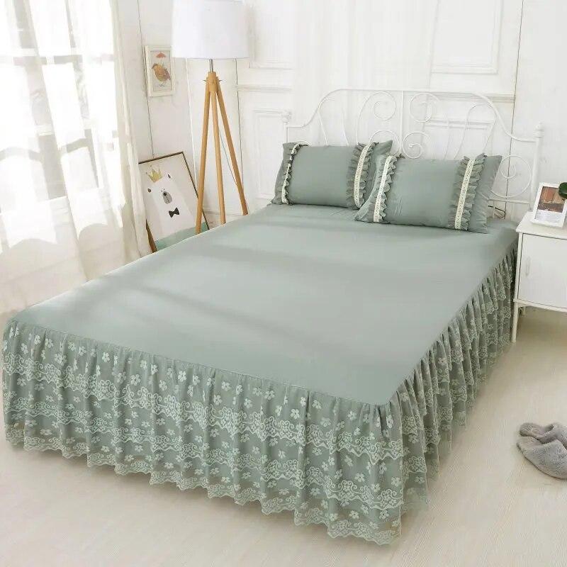 3pcs Set European Romance Lace Bed Skirt Soft Brushed Fabric Bedspread Princess King Queen Size 1pc Bed Skirt +2pccs Pillowcase