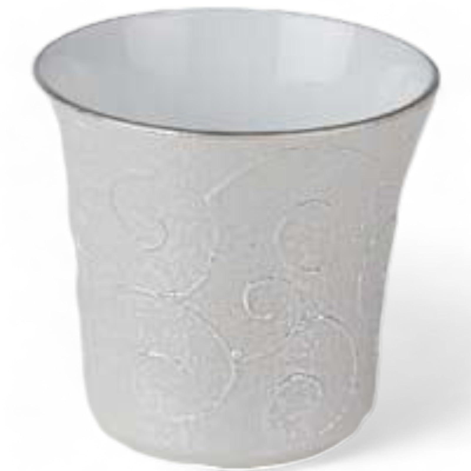 Arita ware 7cm sake arabesque platinum mini made in Takumi-style cup, design, Japan.