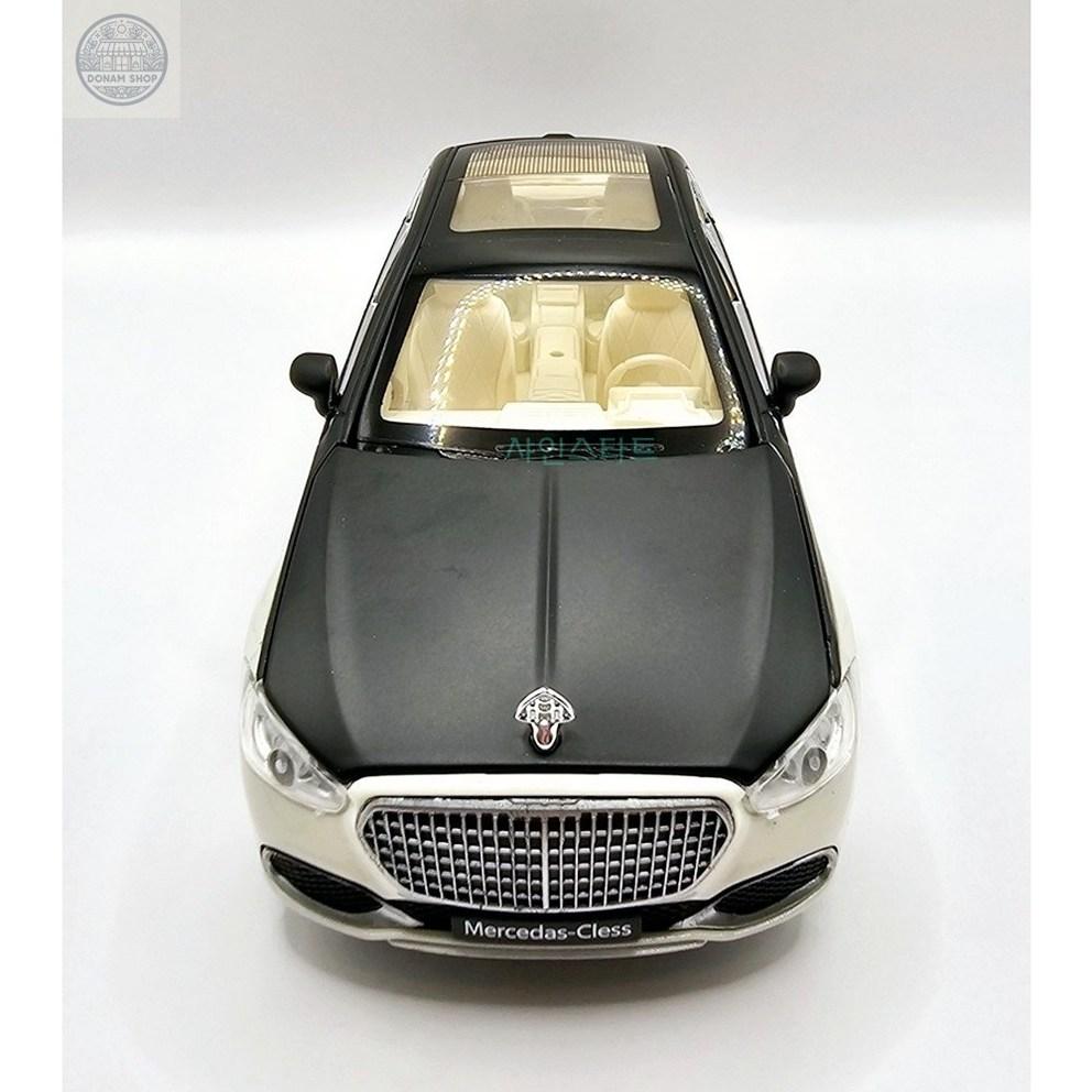 Mercedes-Maybach S680 Diecast Model 1:24 Scale, Black Ivory Two-Tone