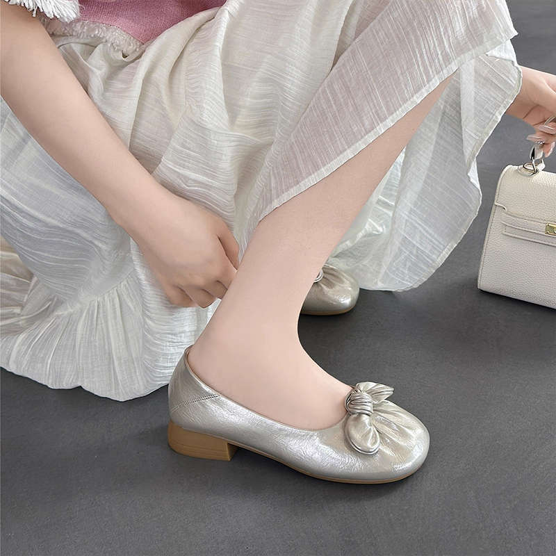 Shallow mouth round head soft leather grandma shoes comfortable versatile Doudou shoes women's 2025 spring and autumn new bow low heel single shoes