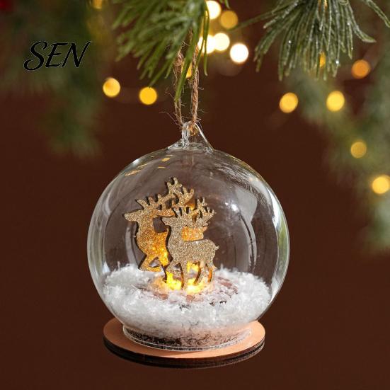 Winterwunderland Szene Requisiten Beleuchteter Weihnachtskugel Schmuck, LED Schnee Warmes Licht Anhänger Hängende Kugel mit Rentierhütte für Baum