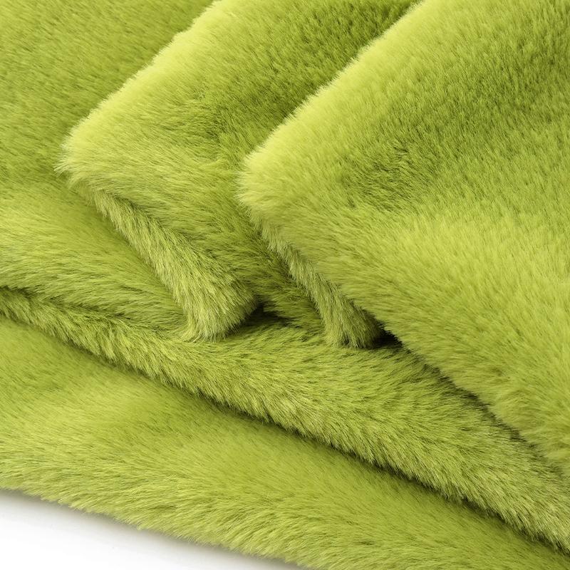 50x50cm/1m 8mm Faux Fur Fabric Soft Short Plush Fabric for Sewing DIY Doll Warm Scarf Needlework Background Display Cloth