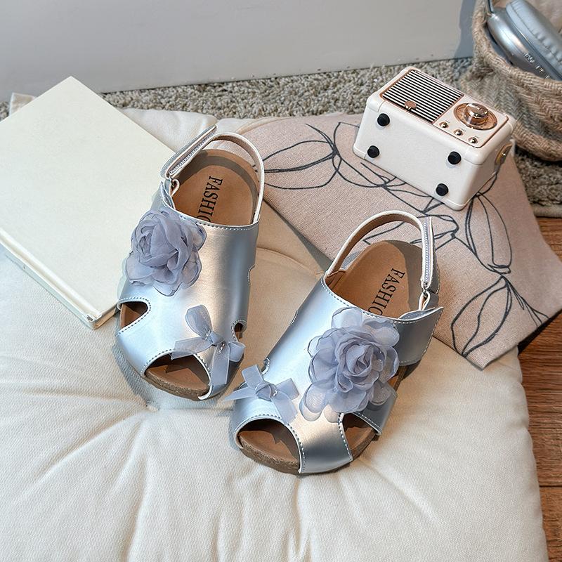 Girls Sandals Sweet Flowers Lace Kids Beach Shoes Hollowed-out Ins 2025 Summer New Children Fashion Princess Shoes Soft Sole